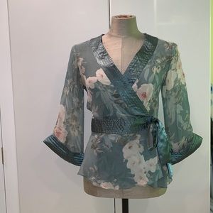 Kimono style blouse